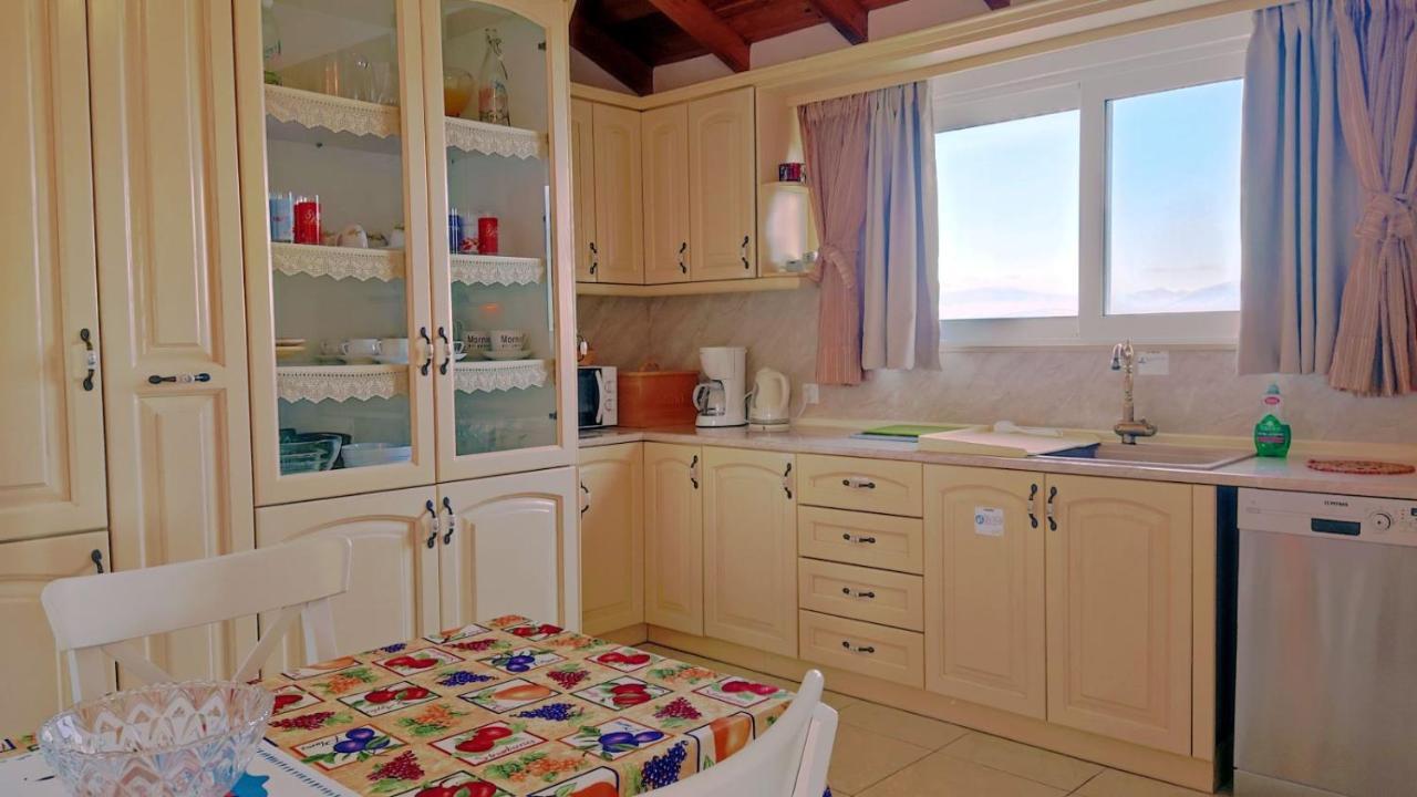 Nikolas House غماري المظهر الخارجي الصورة