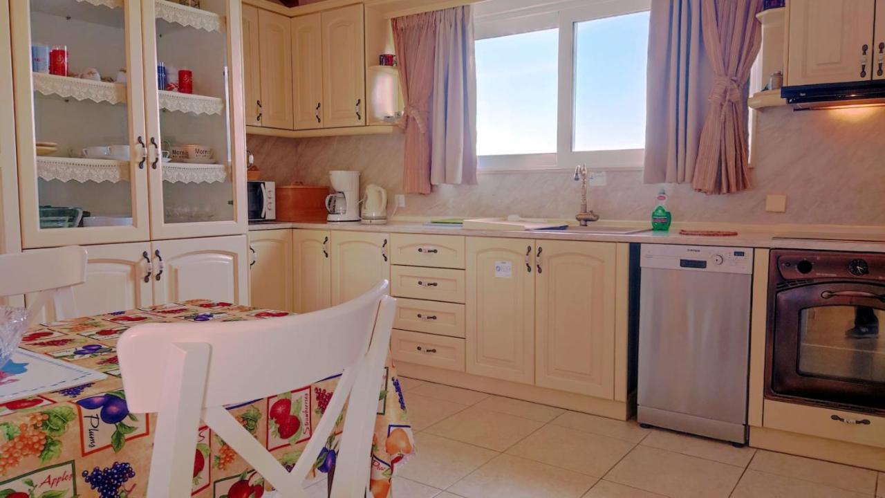 Nikolas House غماري المظهر الخارجي الصورة