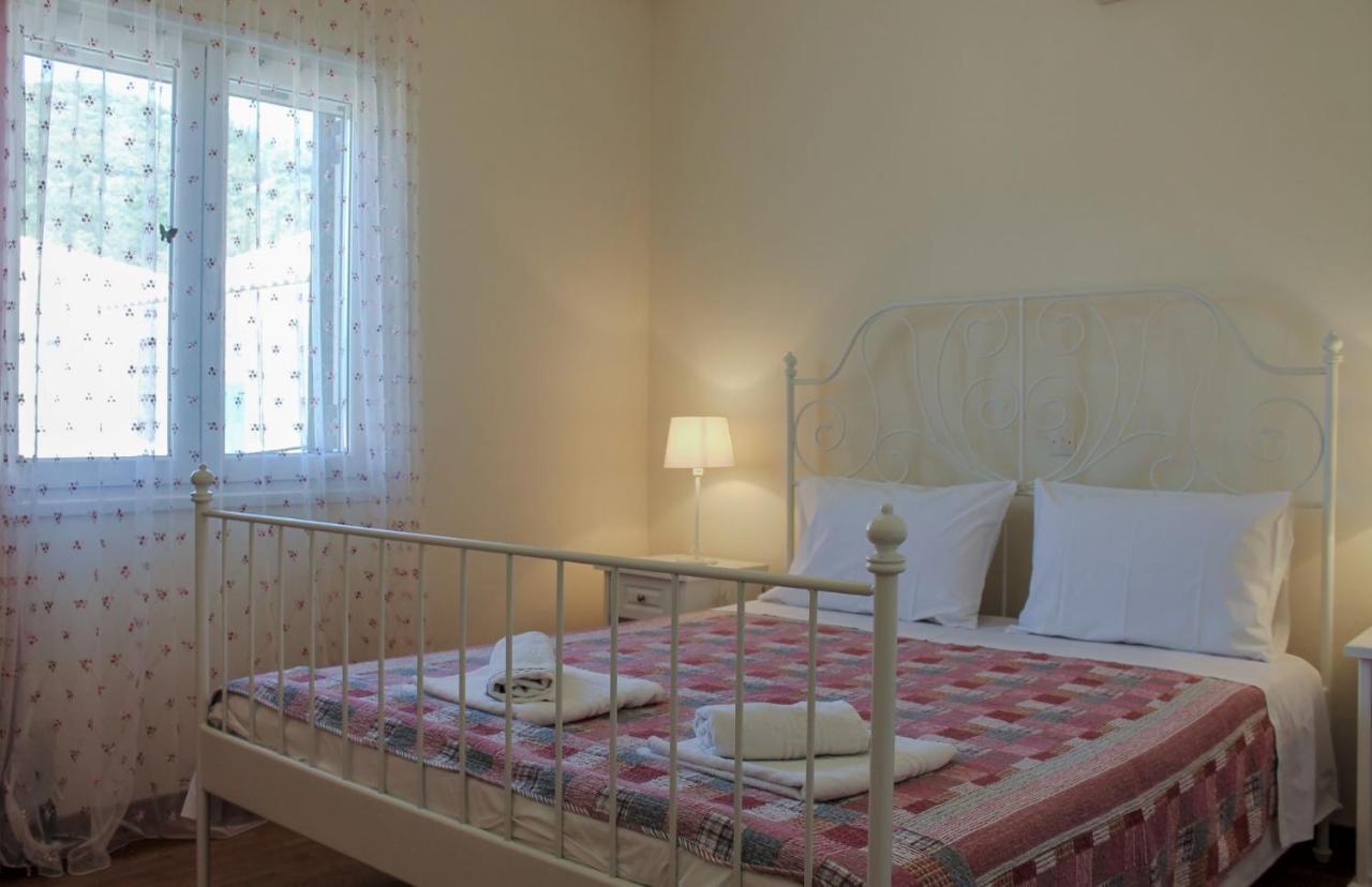 Nikolas House غماري المظهر الخارجي الصورة
